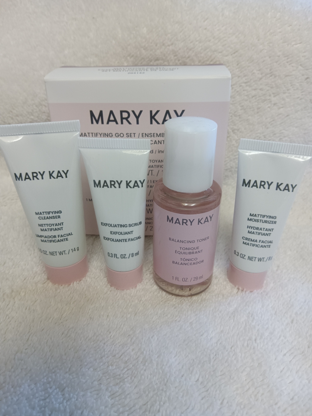Mary Kay Mattifying Skincare Set - Pink